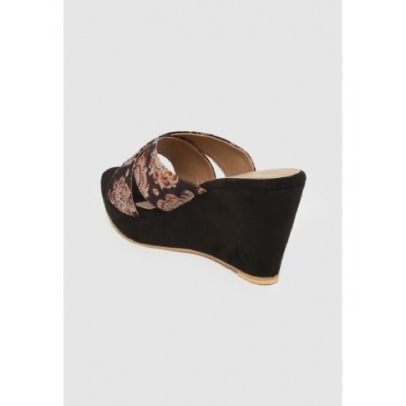 Taavi Black & Beige Ethnic Printed Open Tie Wedges - Picture 8 of 13